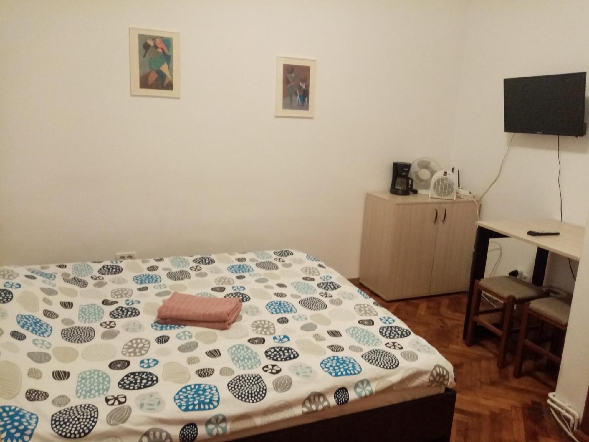 Central Studio In Historic Center Brassó Kültér fotó