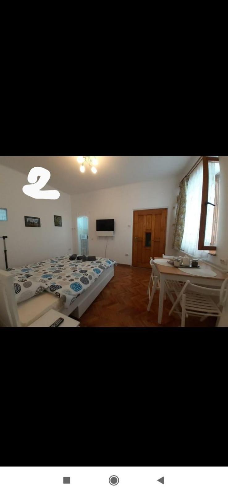 Central Studio In Historic Center Brassó Kültér fotó