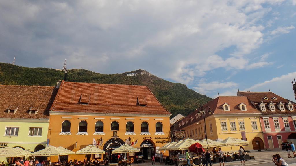 Central Studio In Historic Center Brassó Kültér fotó